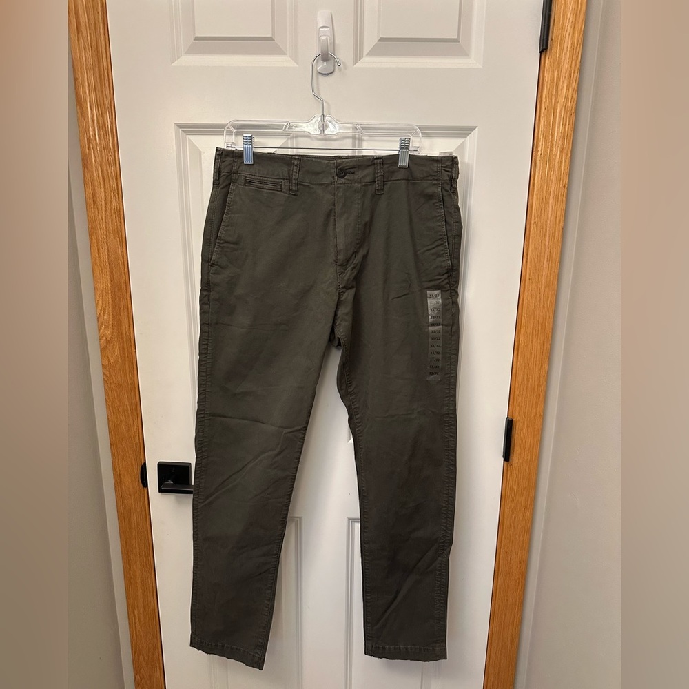 Men's American Eagle Outfitters pants NWT 33/32